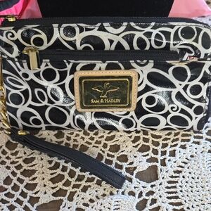 Sam & Hadley Black and White Swirl Wristlet